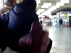 Funcionario negro co ...