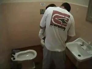 Adolescente afeitada ...