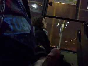 Cogí a mucama mastur ...